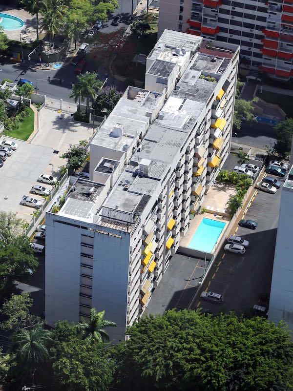 El Jardín Condominium