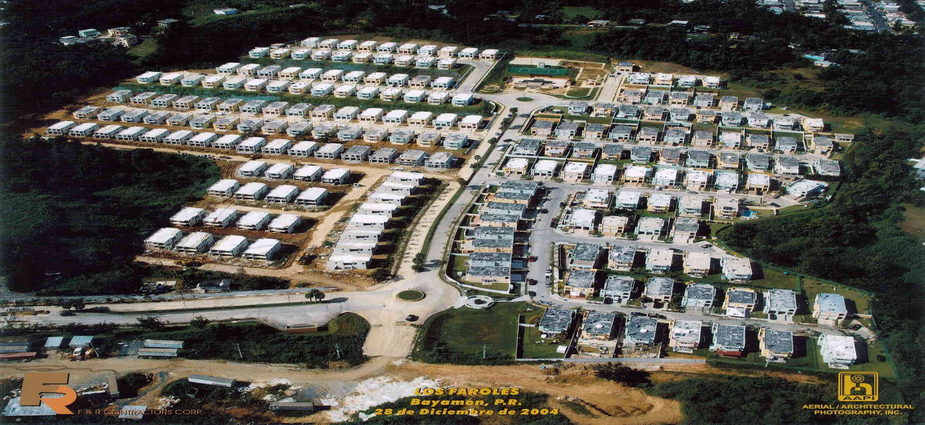 Los Faroles Development