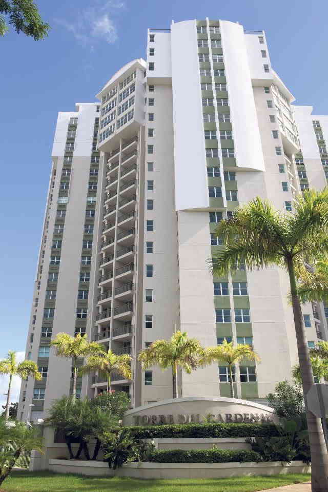 Torre del Cardenal Condominium