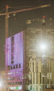 Grua-construccion-Centro-Compresivo-de-Cancer-Puerto-Rico